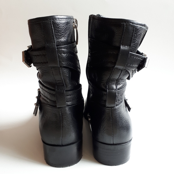 Essex Lane Black Leather Boots - Picture 4 of 7